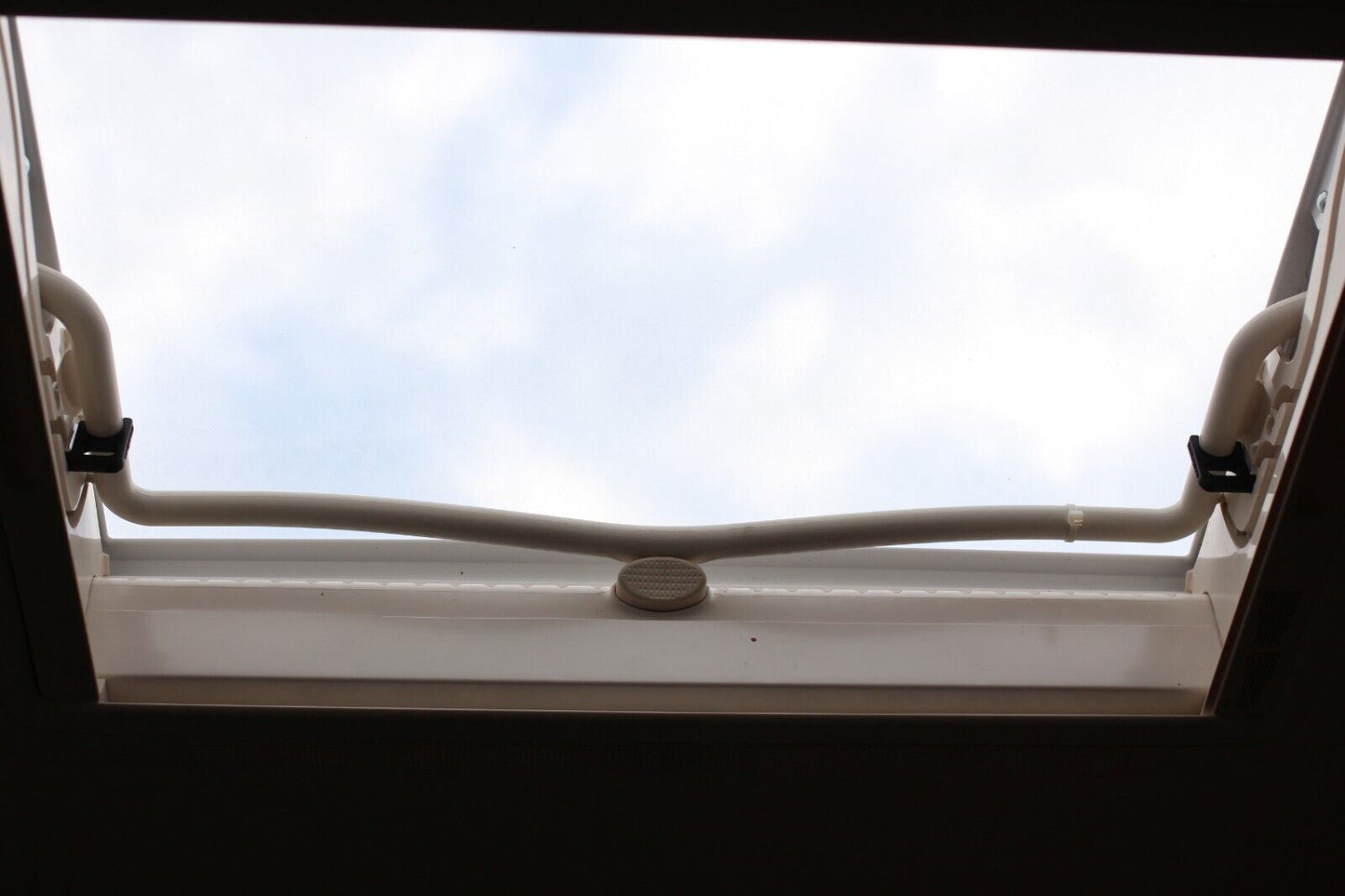 Roof hatch locks suitable for Dometic Midi Heki roof hatches